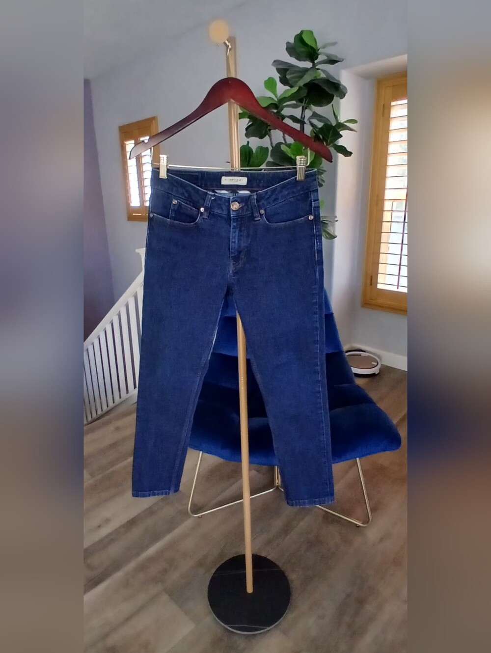 Burberry London Slim Jeans. Size 29 S